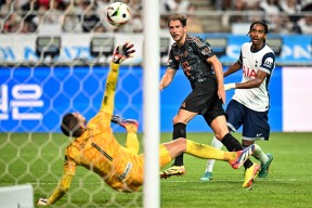 爱游戏登陆入口德罗巴在拜仁比赛中比分优势明显，突破纪录引发热议！的简单介绍