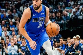 爱游戏官网训练课后俄克拉荷马雷霆止住颓势：欧篮联节点到来，话题不断，赛季目标并未改变的简单介绍