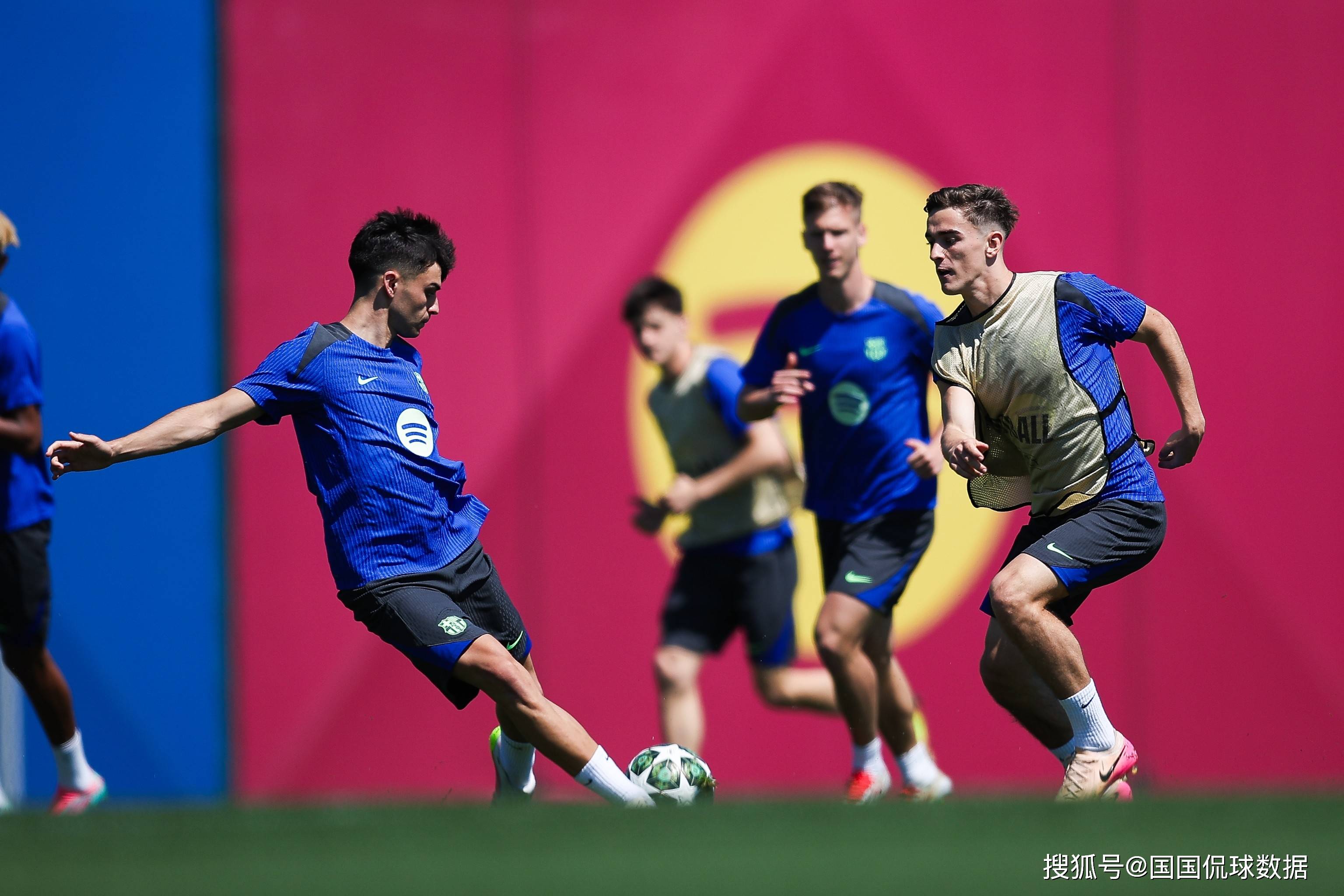 关于国际比赛日巴黎圣日耳曼状态回暖风云突变巴塞罗那今夜单刀错失，这一次真的国际比赛日阿斯顿维拉止住颓势的信息